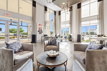 24-Hour resident lounges